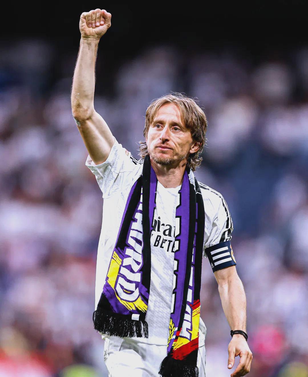 这脚传球是不是开挂？