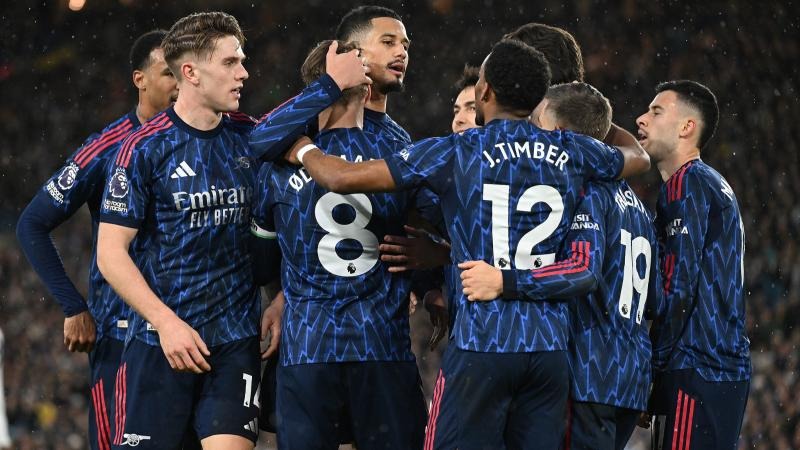 NBA教练比卢普斯与球员罗齐尔涉赌被捕